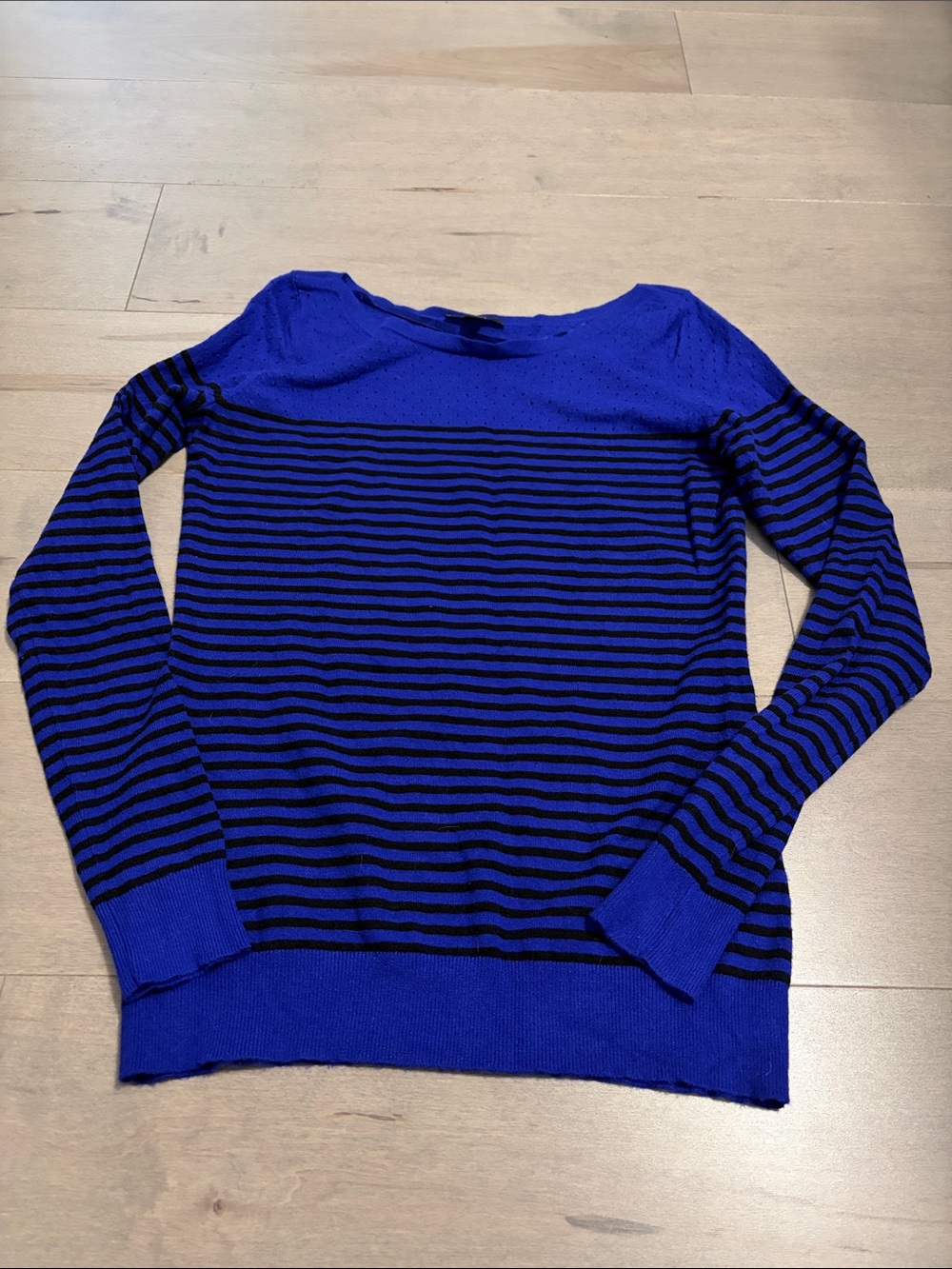 Jacob Like New Crewneck Striped Sweater in Blue and Black